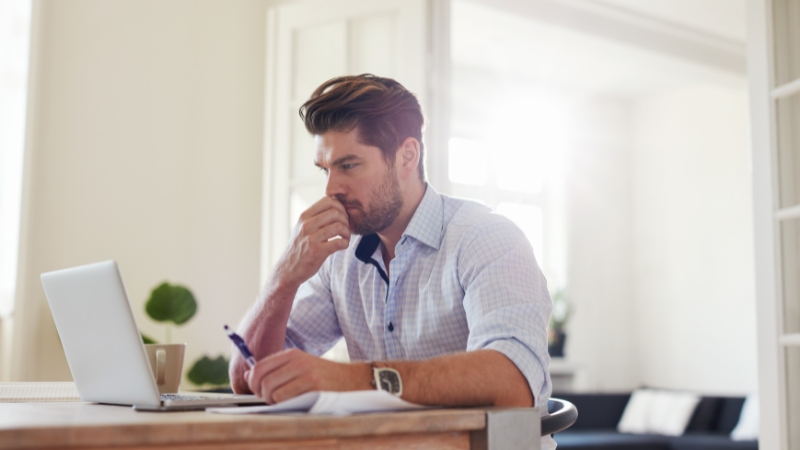 Businessman in Colac reviewing business internet